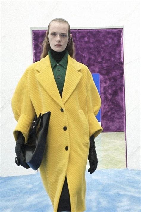 prada milano fashion week 2021